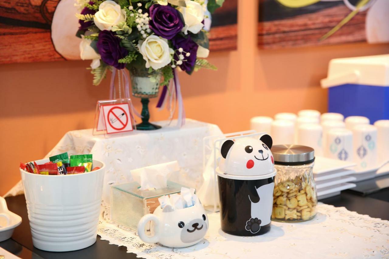 Lucky Panda Hotel Csiangmaj Kültér fotó