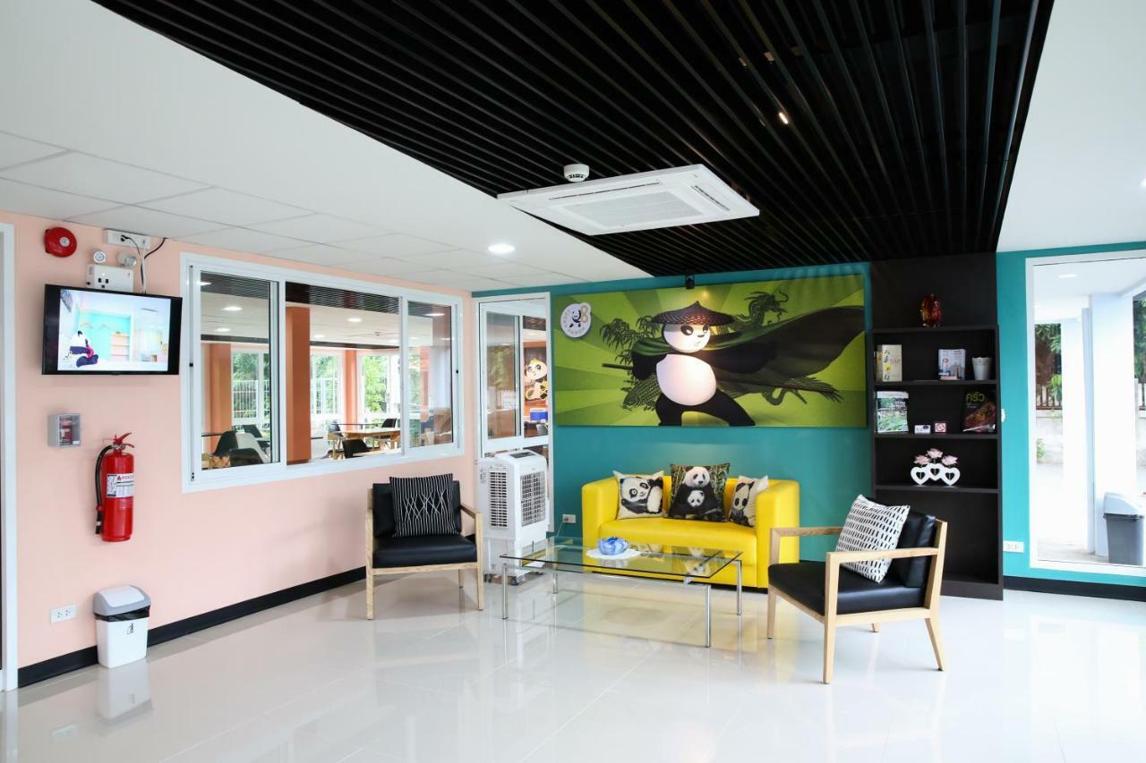 Lucky Panda Hotel Csiangmaj Kültér fotó